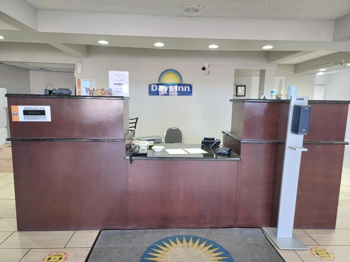 Days Inn By Wyndham Ντόθαν Εξωτερικό φωτογραφία