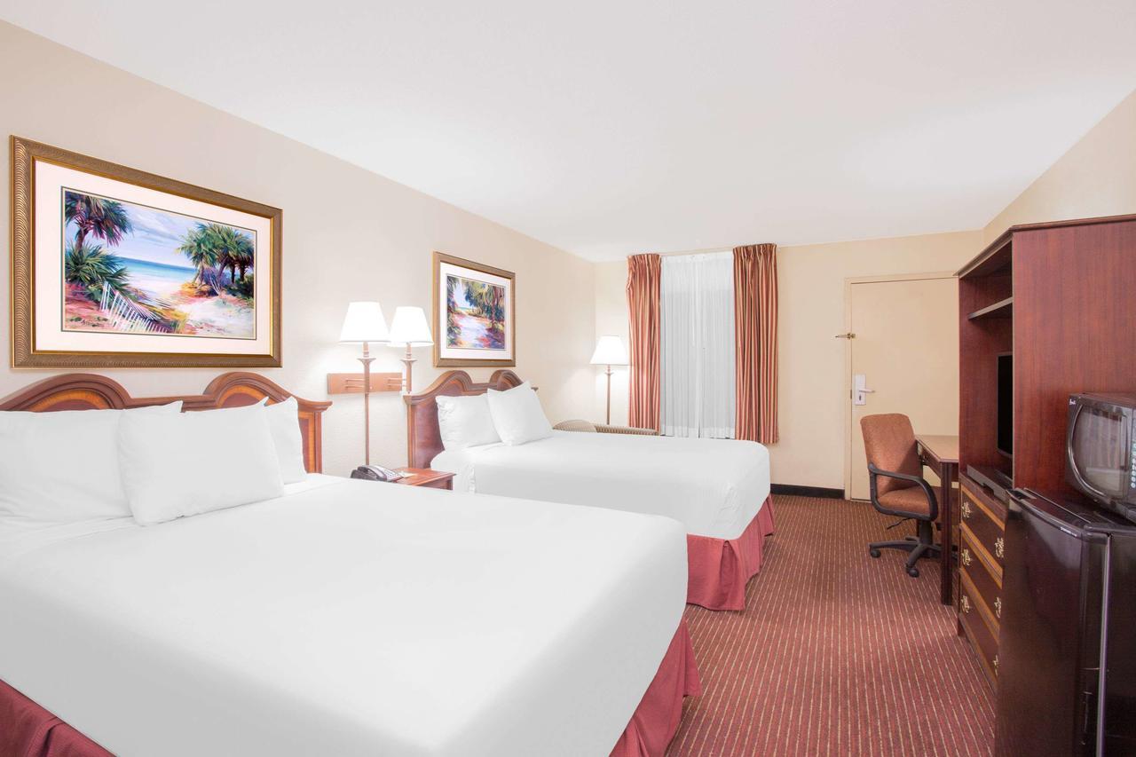 Days Inn By Wyndham Ντόθαν Εξωτερικό φωτογραφία
