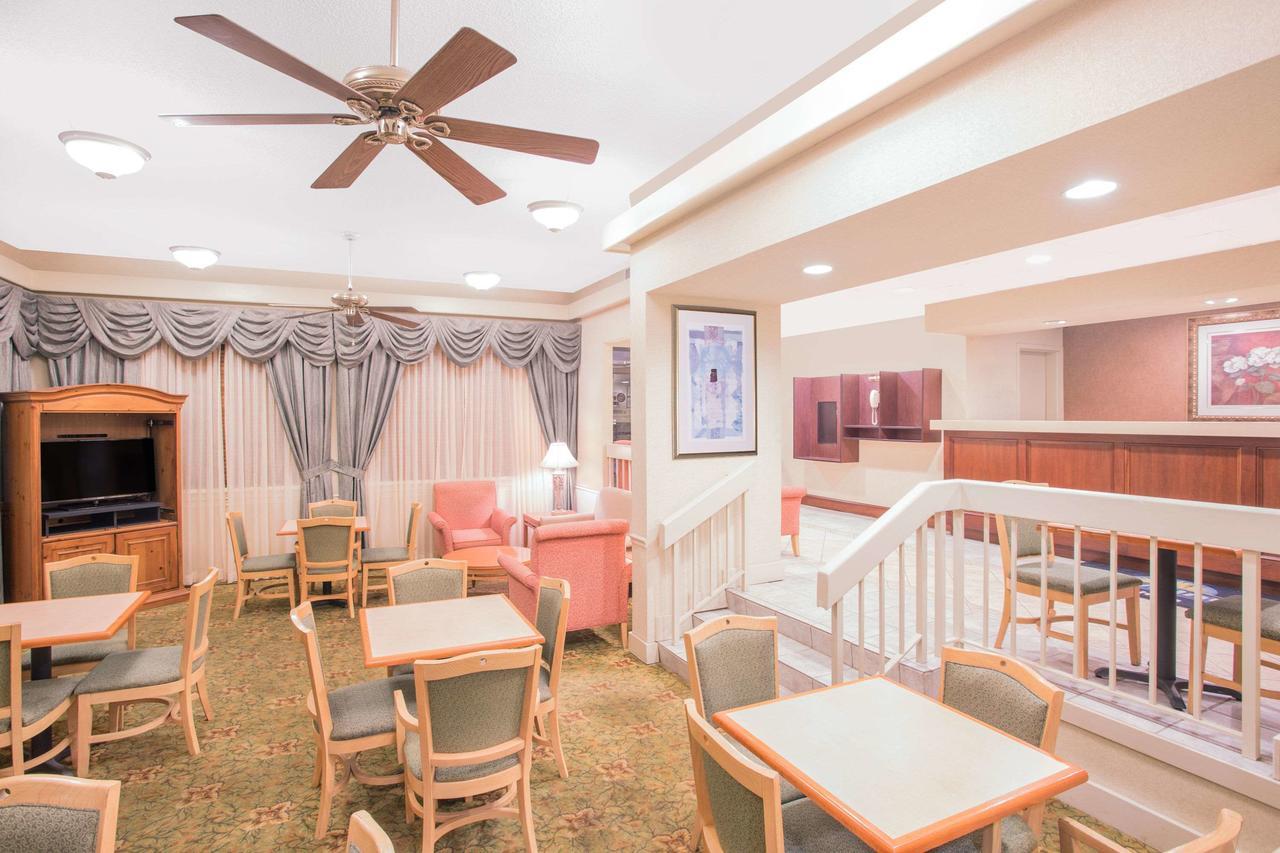 Days Inn By Wyndham Ντόθαν Εξωτερικό φωτογραφία